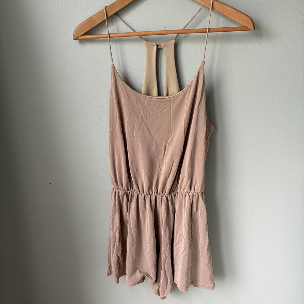 Mikey & Joey Womens‎ Tan Romper Size Medium Keyhole Back